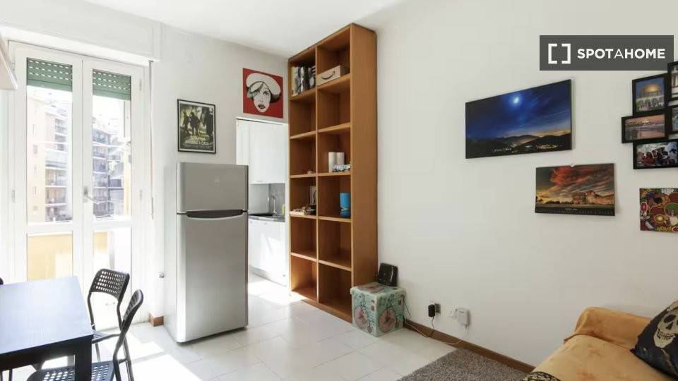 appartamento in affitto a Milano in zona Rembrandt