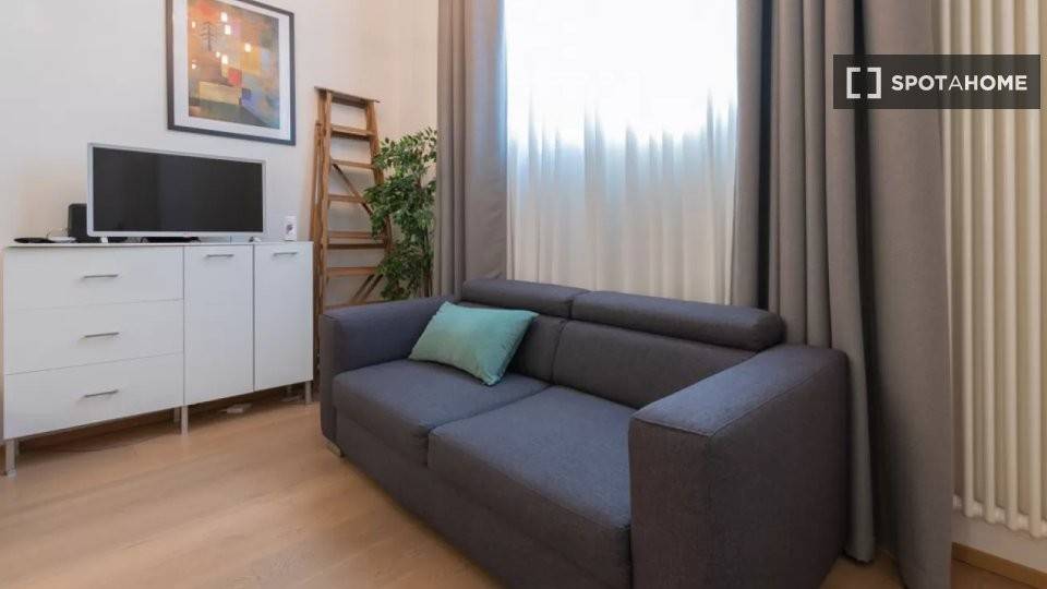 appartamento in affitto a Milano in zona Sempione