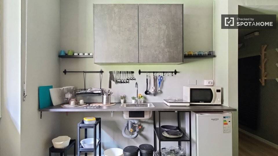 appartamento in affitto a Milano in zona Famagosta