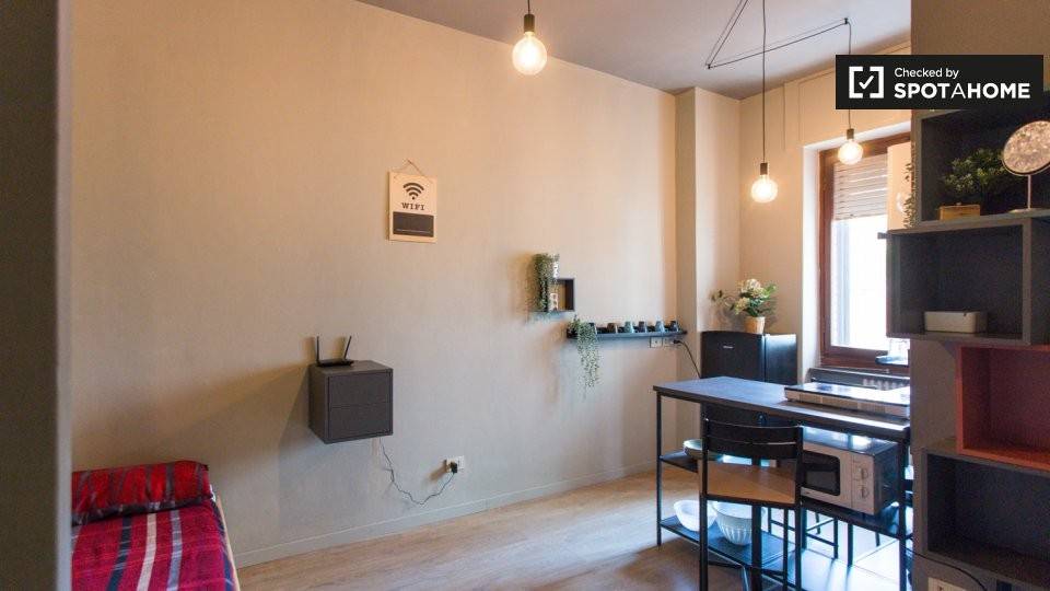 appartamento in affitto a Milano in zona Famagosta