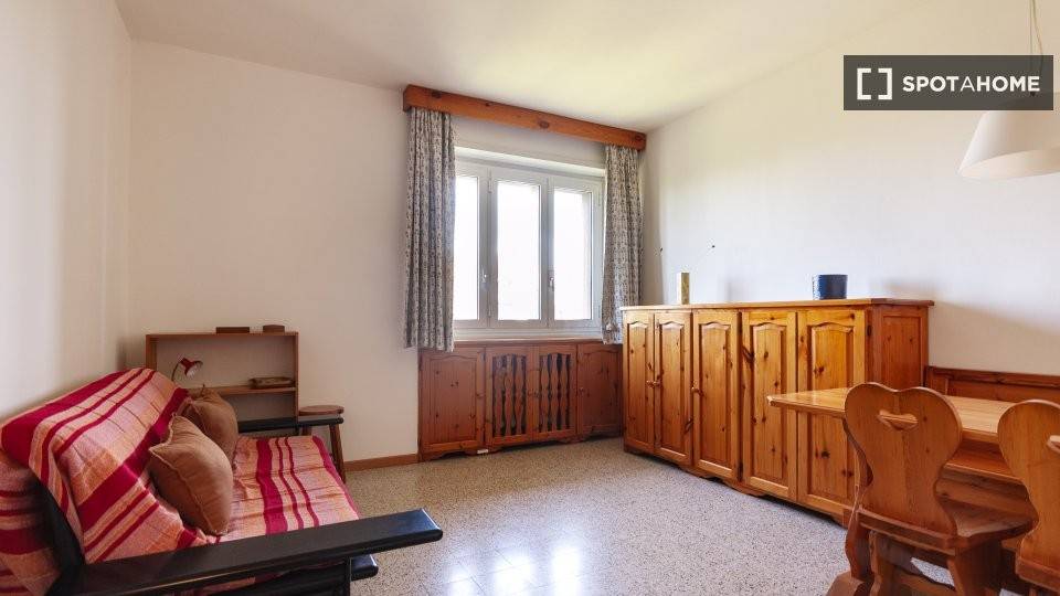appartamento in affitto a Milano in zona QT8