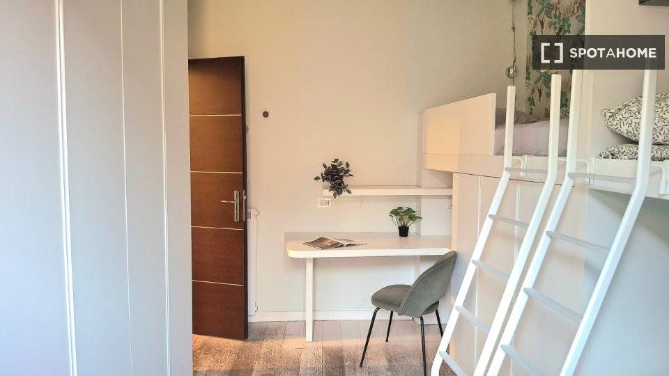 appartamento in affitto a Milano in zona Bullona