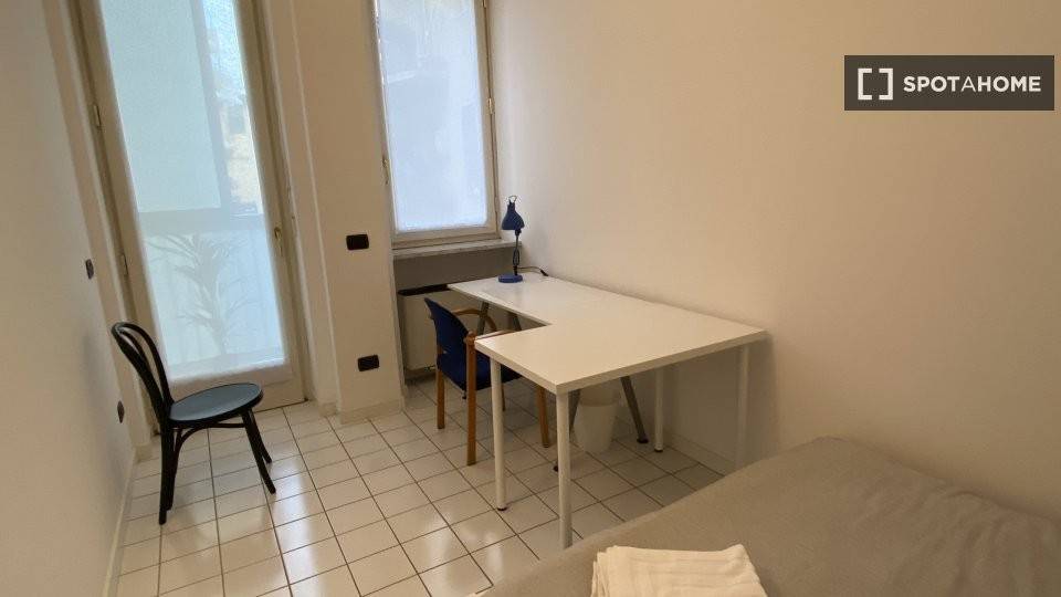 appartamento in affitto a Milano in zona Cadorna