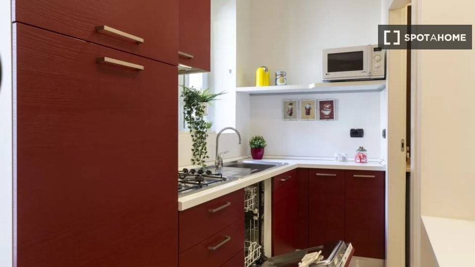appartamento in affitto a Milano in zona Porta Genova