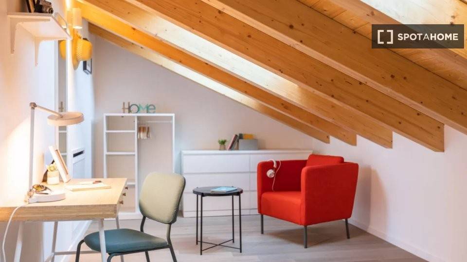 appartamento in affitto a Milano in zona Lorenteggio