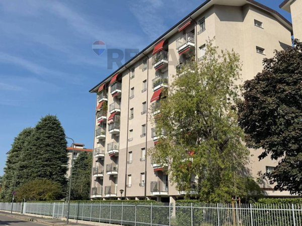appartamento in affitto a Milano in zona Trenno