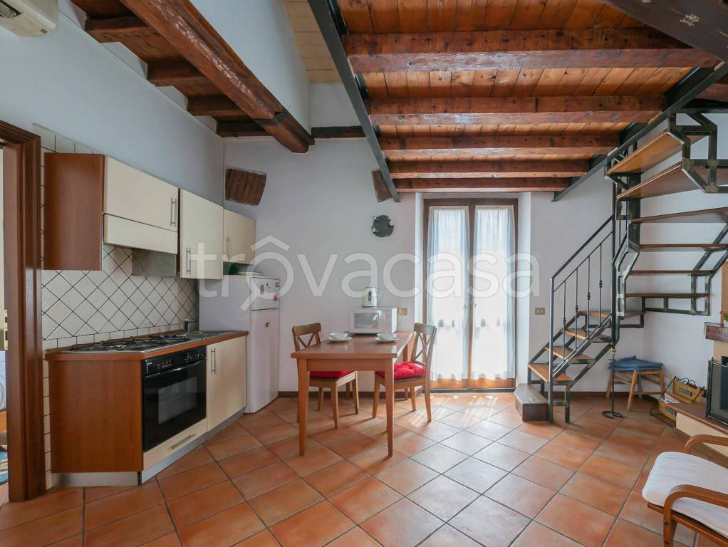appartamento in affitto a Milano in zona Porta Romana