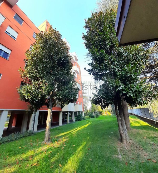 appartamento in affitto a Milano in zona Baggio