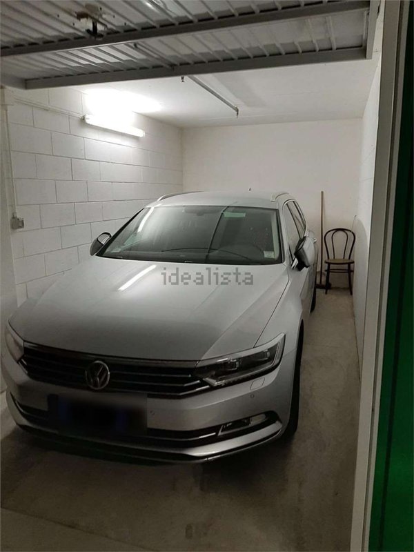 box auto in affitto a Milano in zona Porta Ticinese
