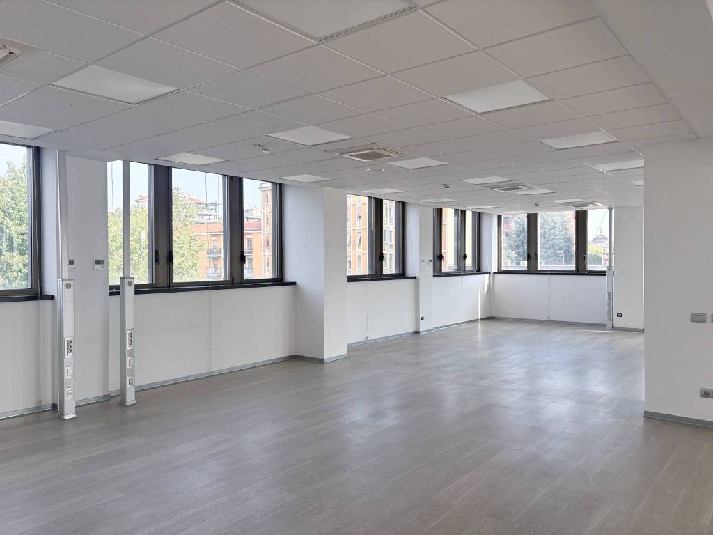 ufficio in affitto a Milano in zona Montalbino