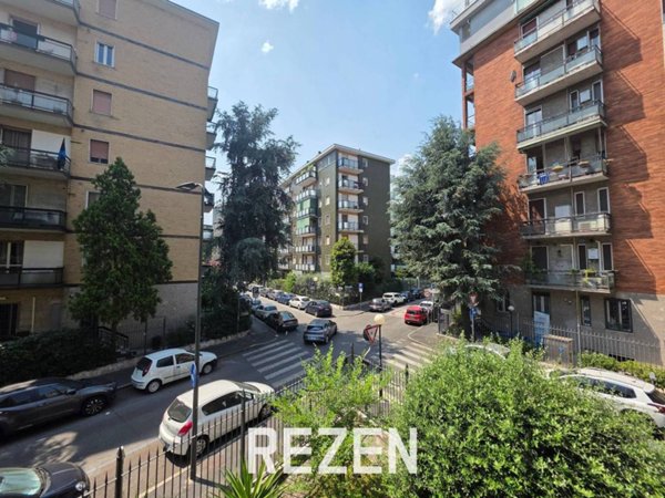 appartamento in affitto a Milano in zona Bande Nere