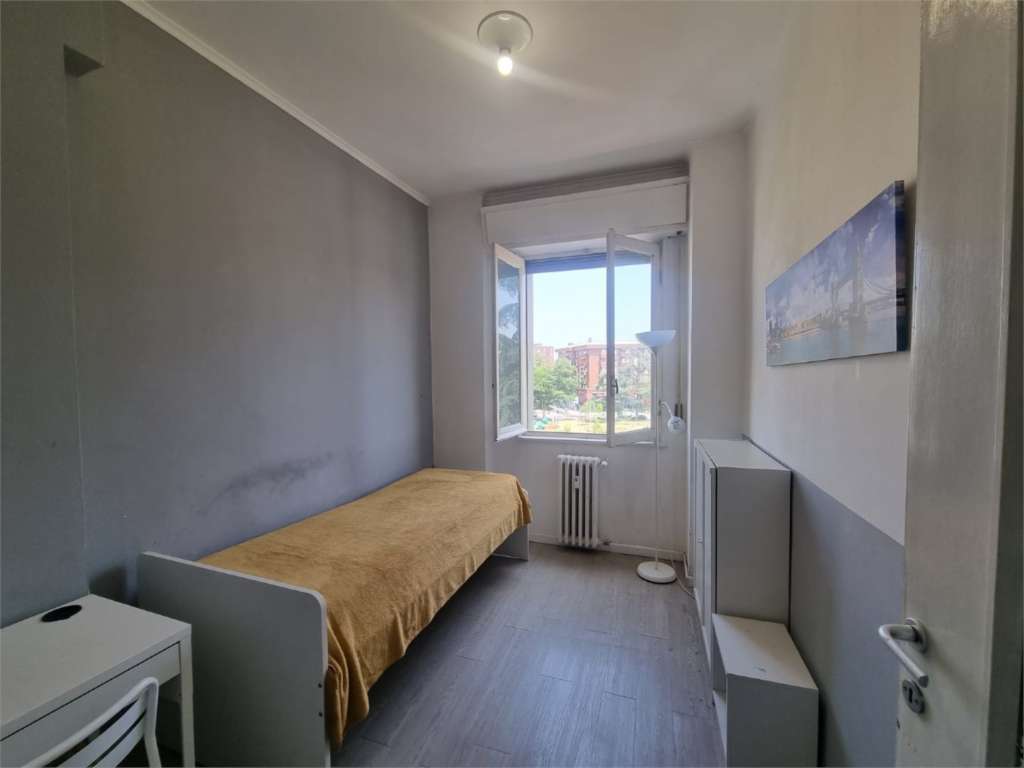 appartamento in affitto a Milano in zona Lorenteggio