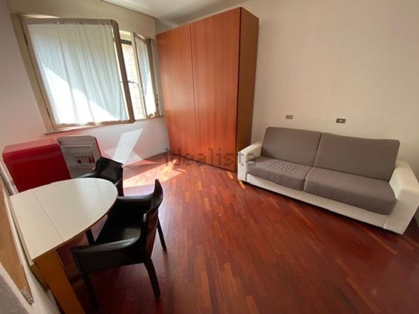 appartamento in affitto a Milano in zona Bullona