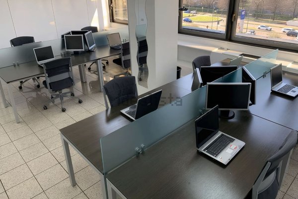 ufficio in affitto a Milano in zona Gallaratese