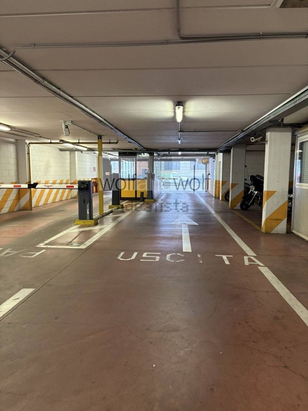 box auto in affitto a Milano in zona San Vittore