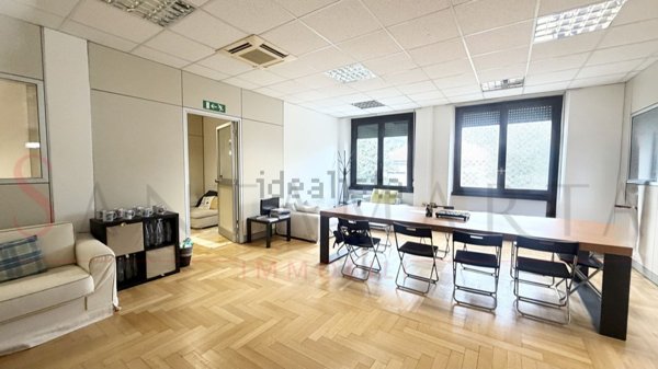 ufficio in affitto a Milano in zona Villaggio dei Giornalisti