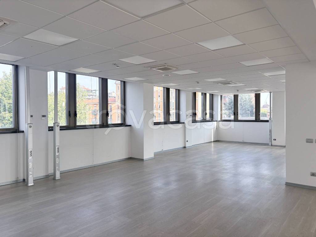ufficio in affitto a Milano in zona Dergano