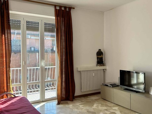 appartamento in affitto a Milano in zona Lorenteggio