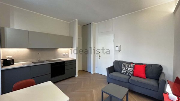 appartamento in affitto a Milano in zona De Angeli