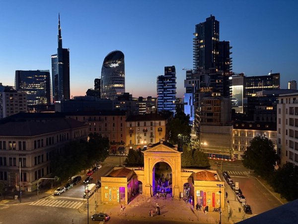 appartamento in affitto a Milano in zona Porta Nuova