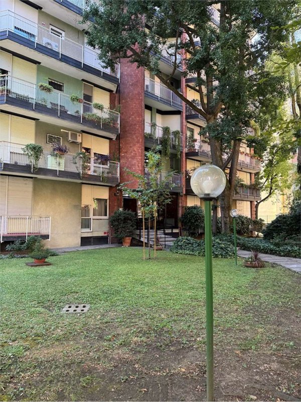 appartamento in affitto a Milano in zona Bande Nere