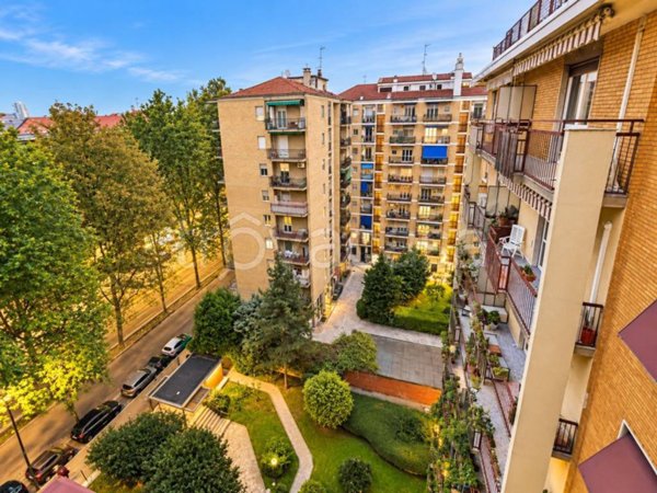 appartamento in affitto a Milano in zona Rembrandt