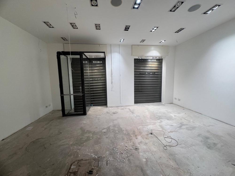 locale commerciale in affitto a Milano in zona Cadorna