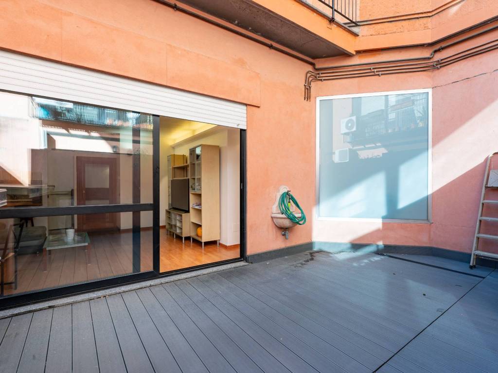 appartamento in affitto a Milano in zona Bullona