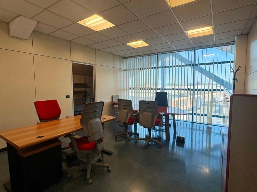 ufficio in affitto a Milano in zona Forlanini