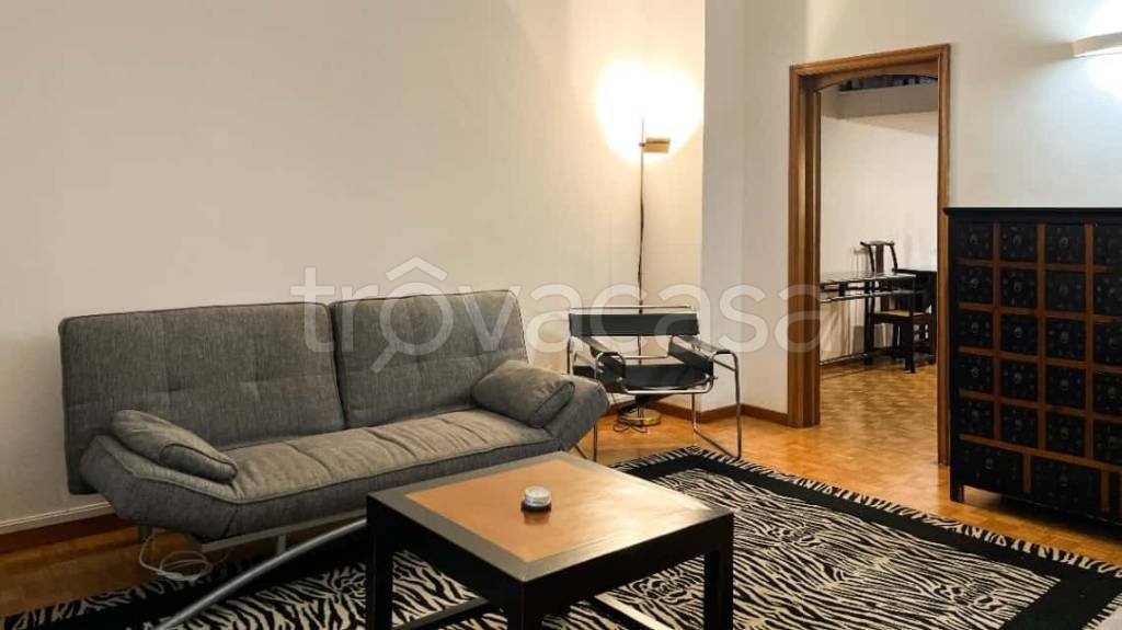 appartamento in affitto a Milano in zona Guastalla