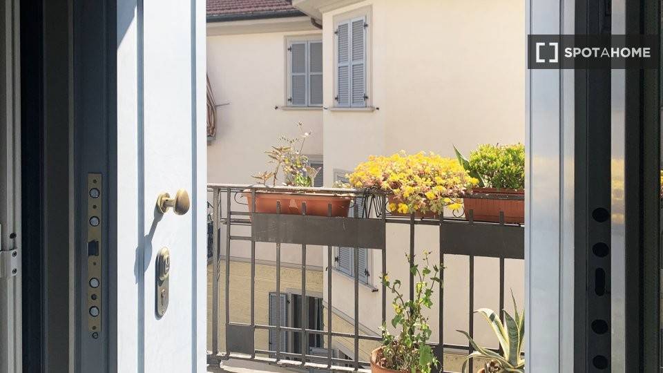appartamento in affitto a Milano in zona Farini