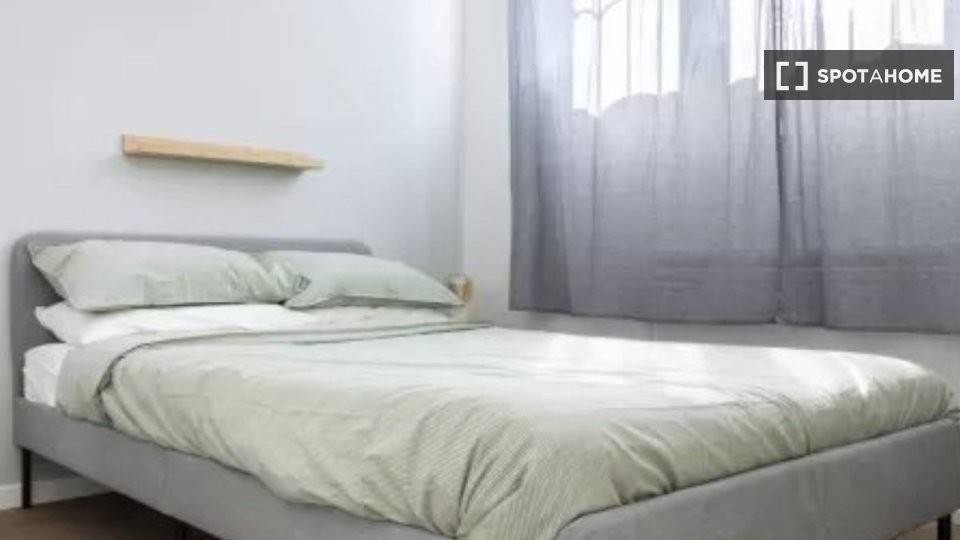 appartamento in affitto a Milano in zona Lorenteggio