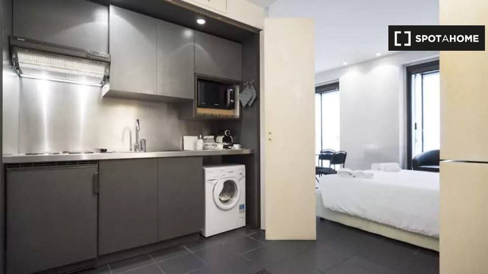 appartamento in affitto a Milano in zona Sant'Ambrogio