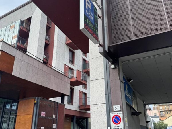 box auto in affitto a Milano in zona Porta Genova
