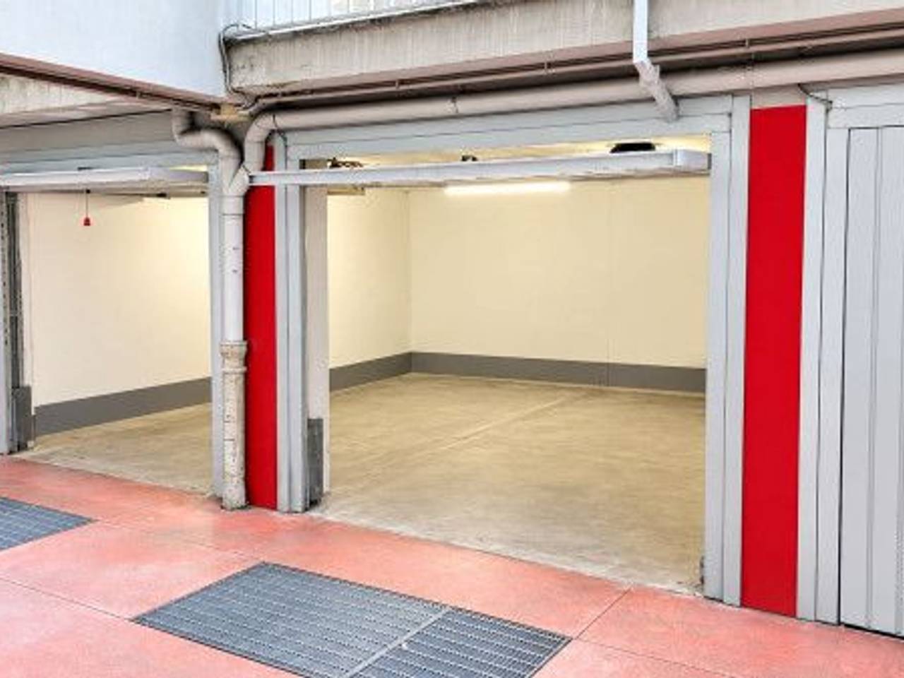 negozio in affitto a Milano in zona Guastalla
