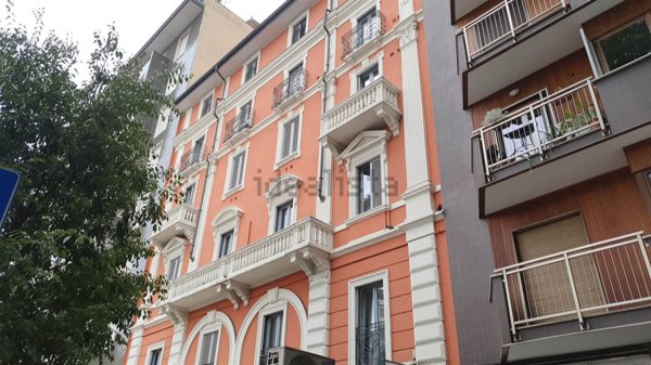 appartamento in affitto a Milano in zona De Angeli
