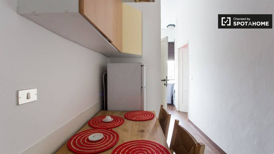 appartamento in affitto a Milano in zona Vigentino