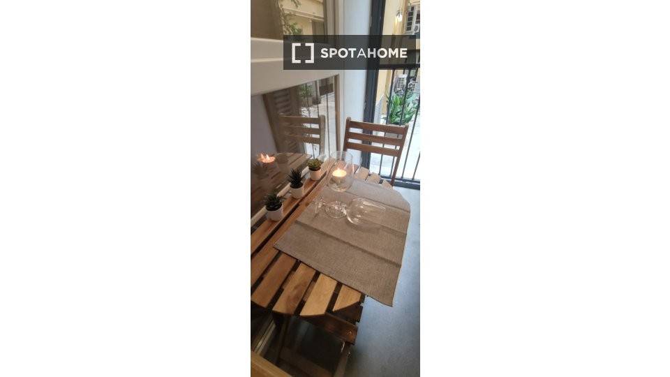 appartamento in affitto a Milano in zona Porta Ticinese