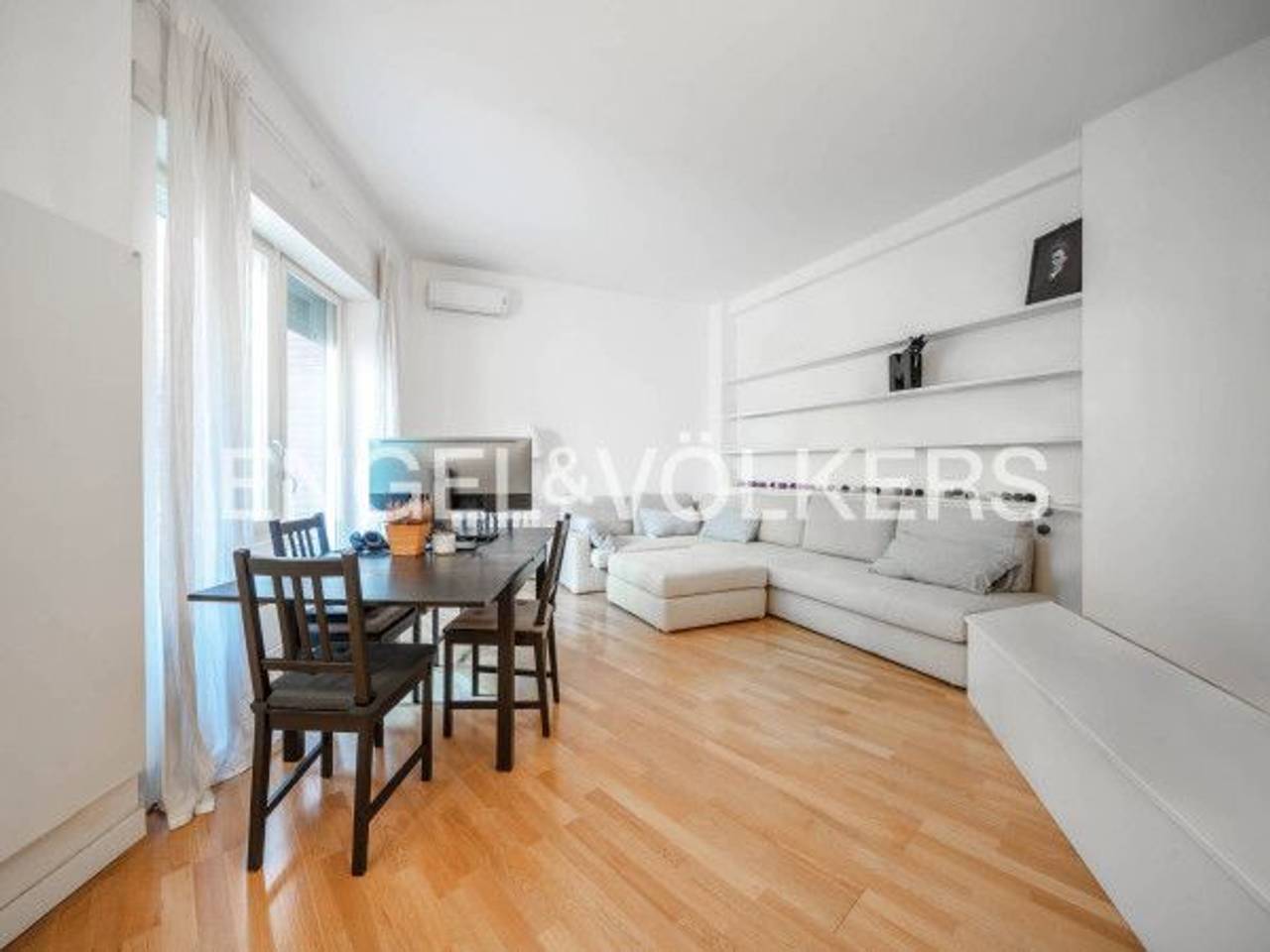 appartamento in affitto a Milano in zona Corsica