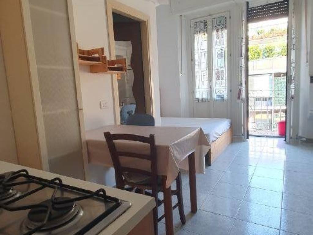 appartamento in affitto a Milano in zona De Angeli