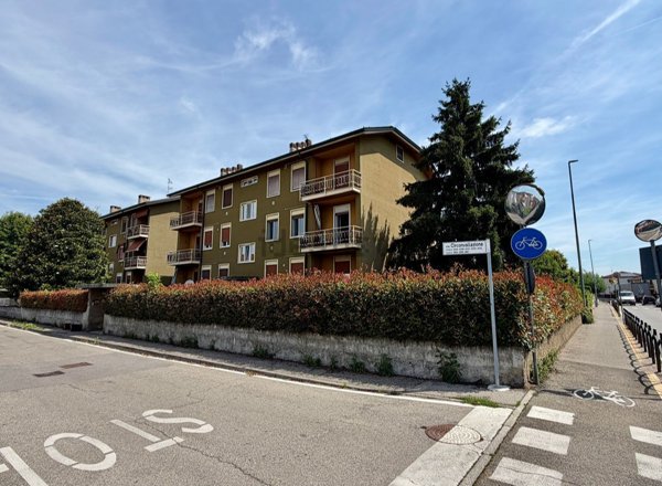 appartamento in affitto a Motta Visconti