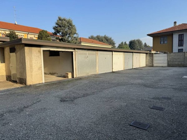 locale di sgombero in affitto a Nerviano