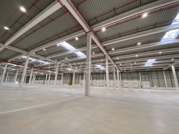 capannone in affitto a Novate Milanese