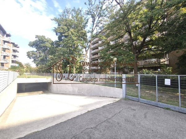 box auto in affitto a Novate Milanese