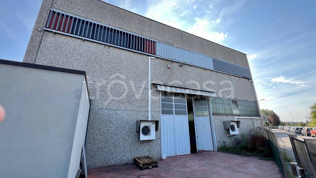 appartamento in affitto ad Opera