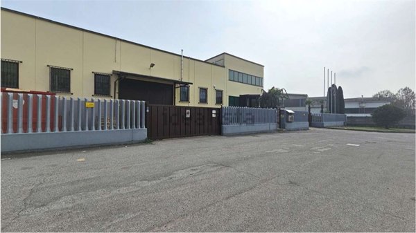 ufficio in affitto ad Ossona