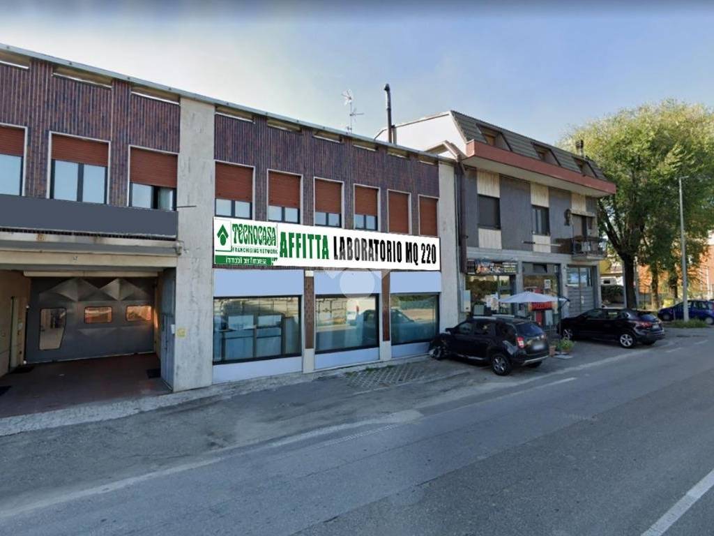 locale commerciale in affitto a Paderno Dugnano in zona Calderara