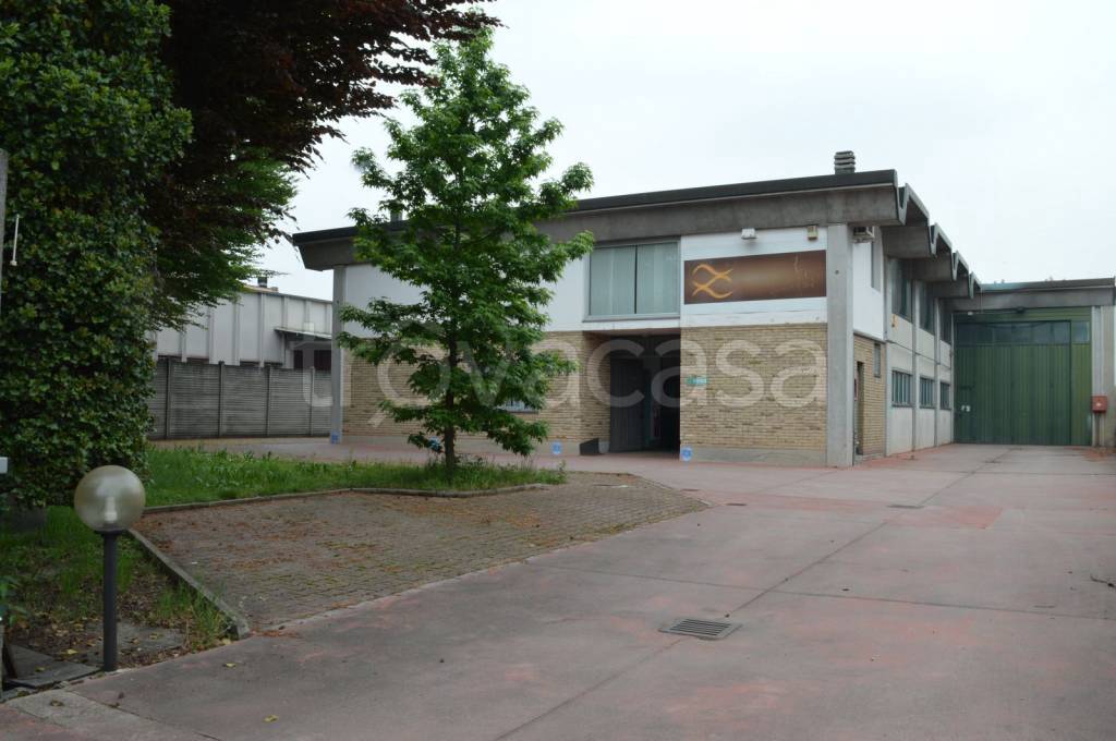 ufficio in affitto a Paderno Dugnano in zona Palazzolo Milanese