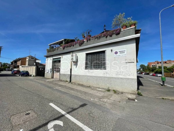 locale commerciale in affitto a Paderno Dugnano