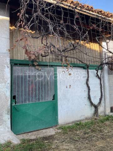 locale commerciale in affitto a Paderno Dugnano in zona Calderara